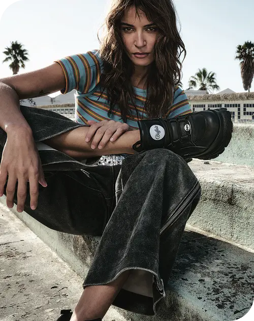 Donna seduta